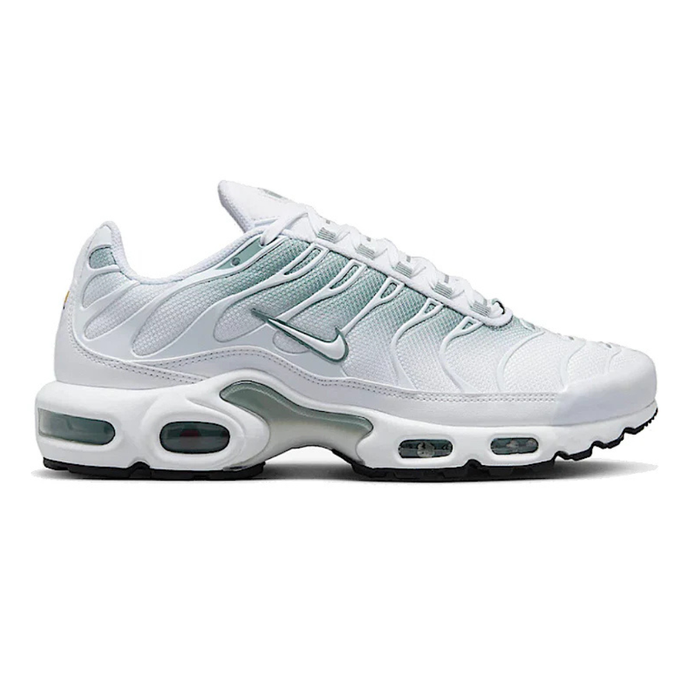 NIKE TN AIR MAX PLUS - MICA GREEN